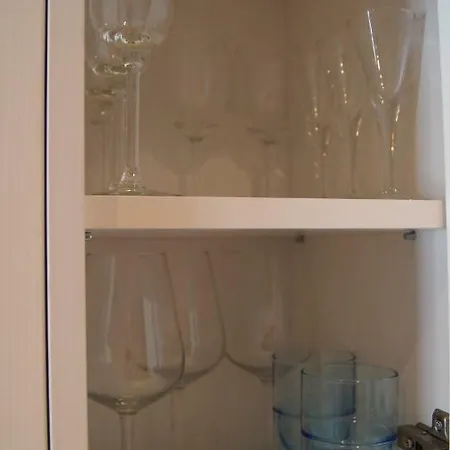 Sunny Day Center Apartment